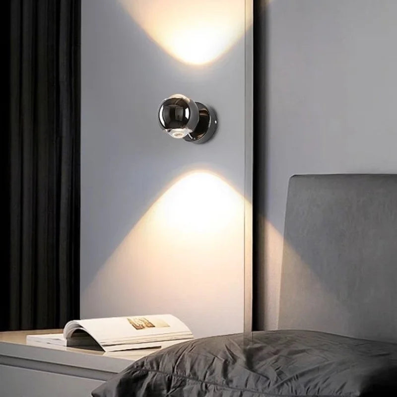 Contemporary Adjustable LED Wall Lamp
