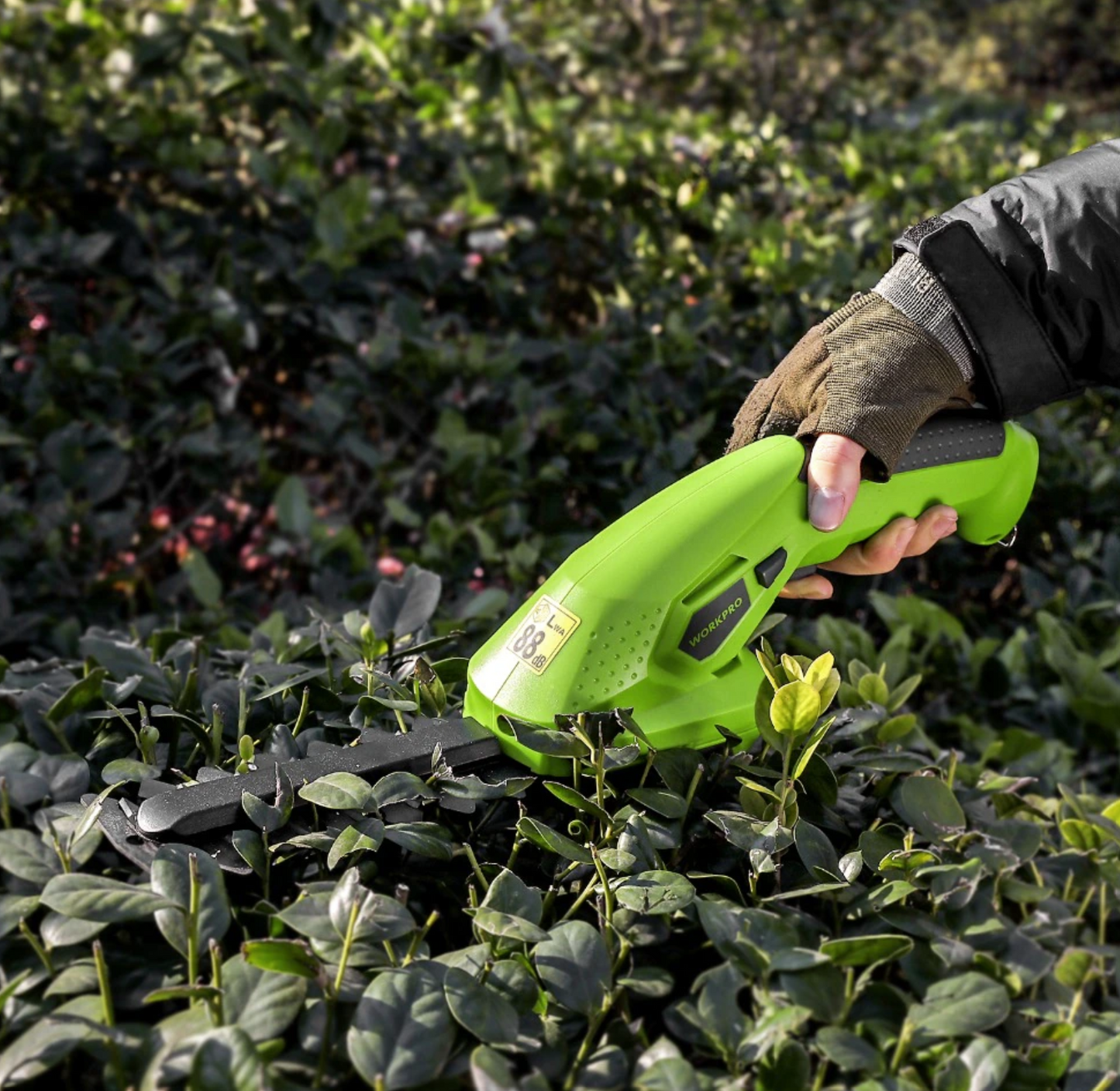 Effortless Cordless Hedge Trimmer for Home Garden - Luxicro
