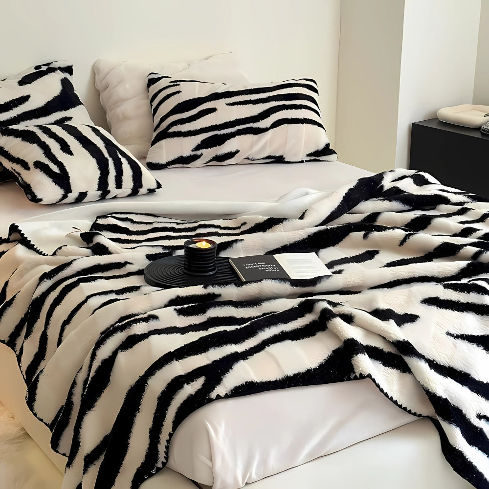 Animal Pattern Plush Faux Fur Throw Blanket - Luxicro