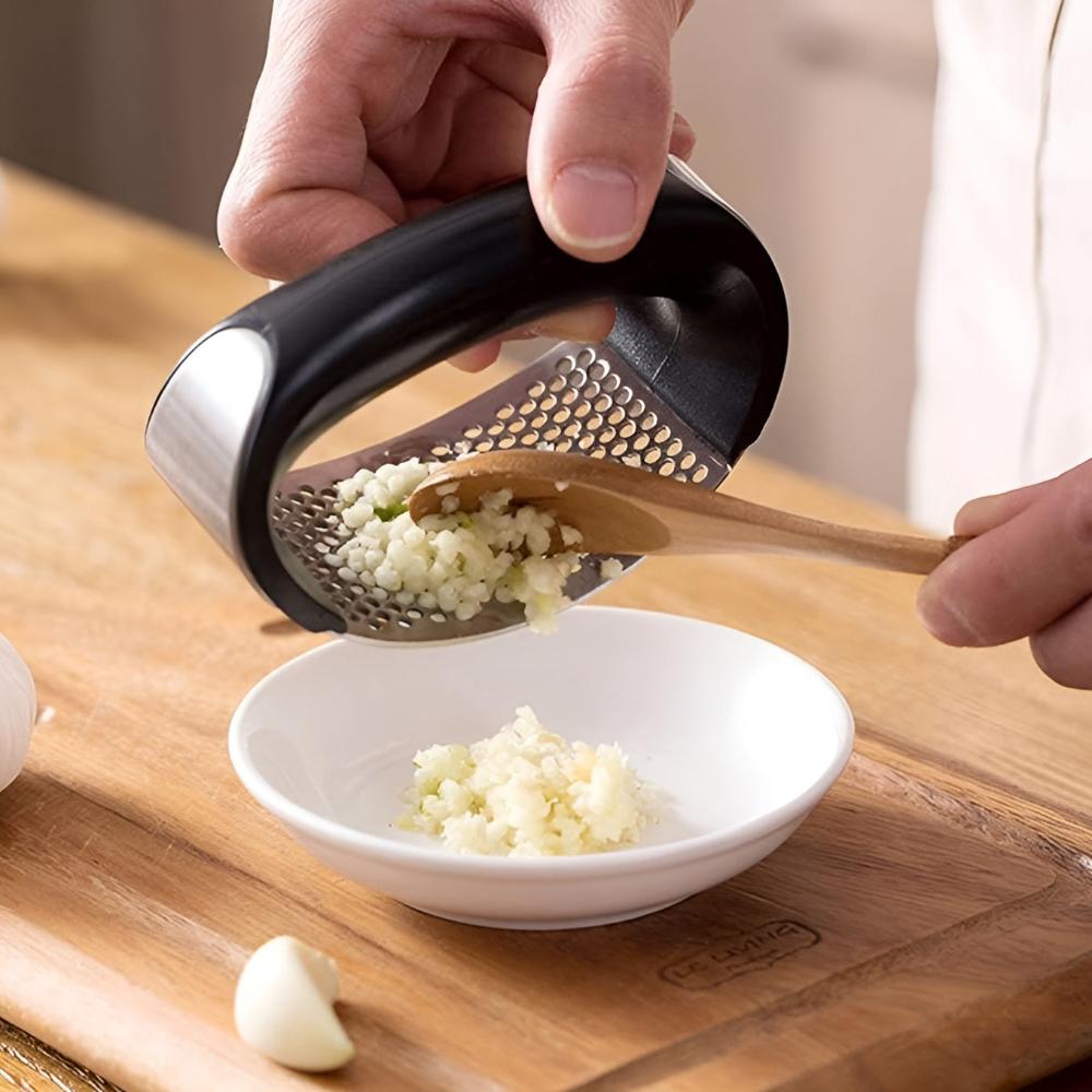 Easy Garlic Press Crusher - Luxicro
