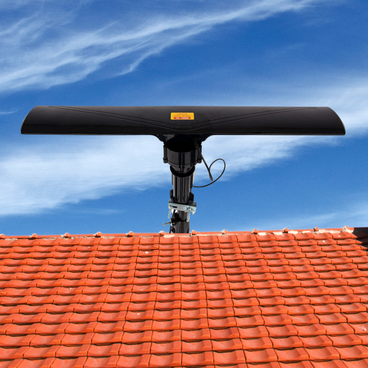 Strong Outdoor HDTV Antenna Booster 100 Mile Range - Luxicro