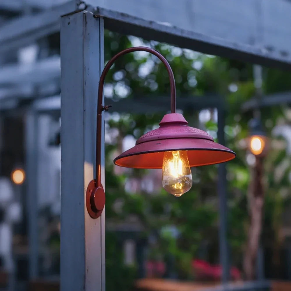 Vintage Style Tabletop Lamp