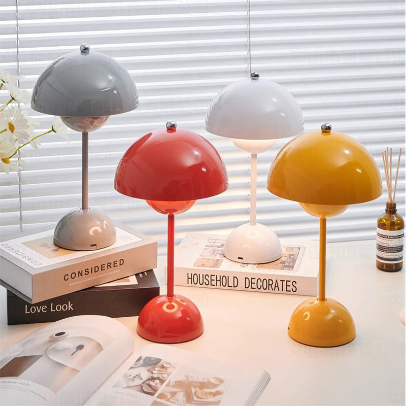 Rustic Forest Table Lamp - Luxicro