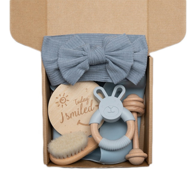 Cute Baby Shower Gift Basket Set