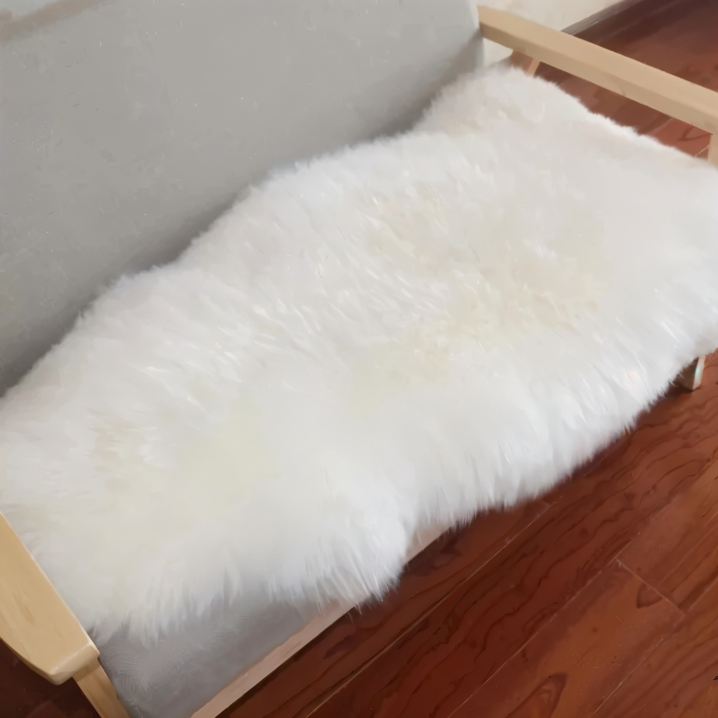 Cozy Synthetic Fur Rug – Warm Faux Sheepskin Pad