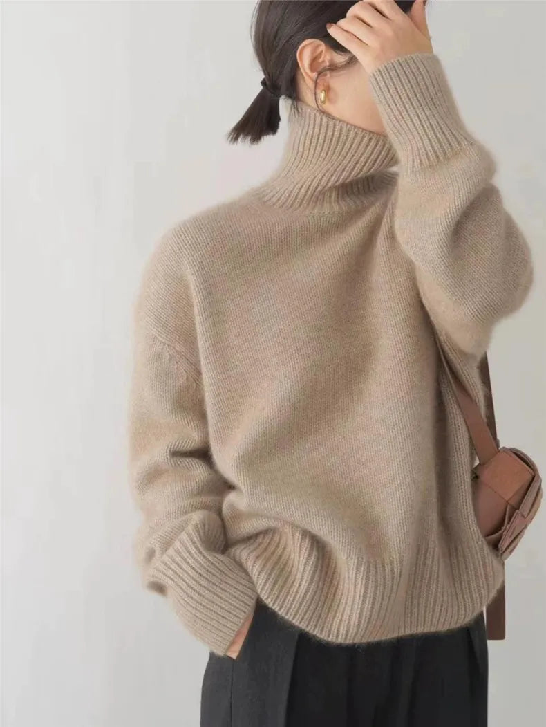 Soft Relaxed Fit Women's Turtleneck Jumper