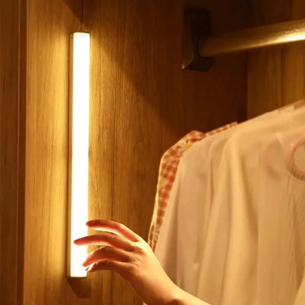 Rechargeable Motion LED Night Light - Luxicro