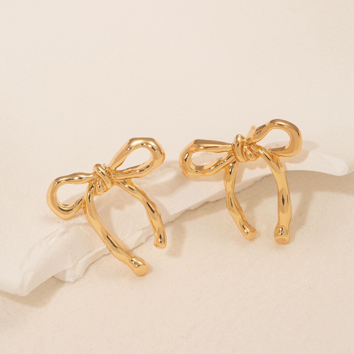 Small Ribbon Dangle Earrings
