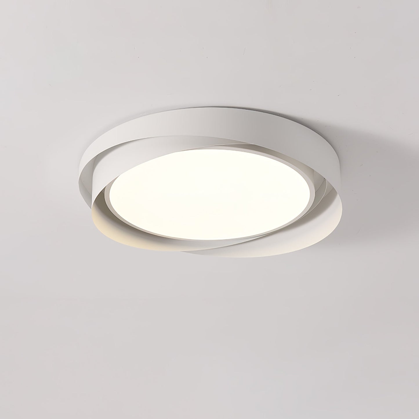 Simple Round Ceiling Lamp With Soft Warm White Light