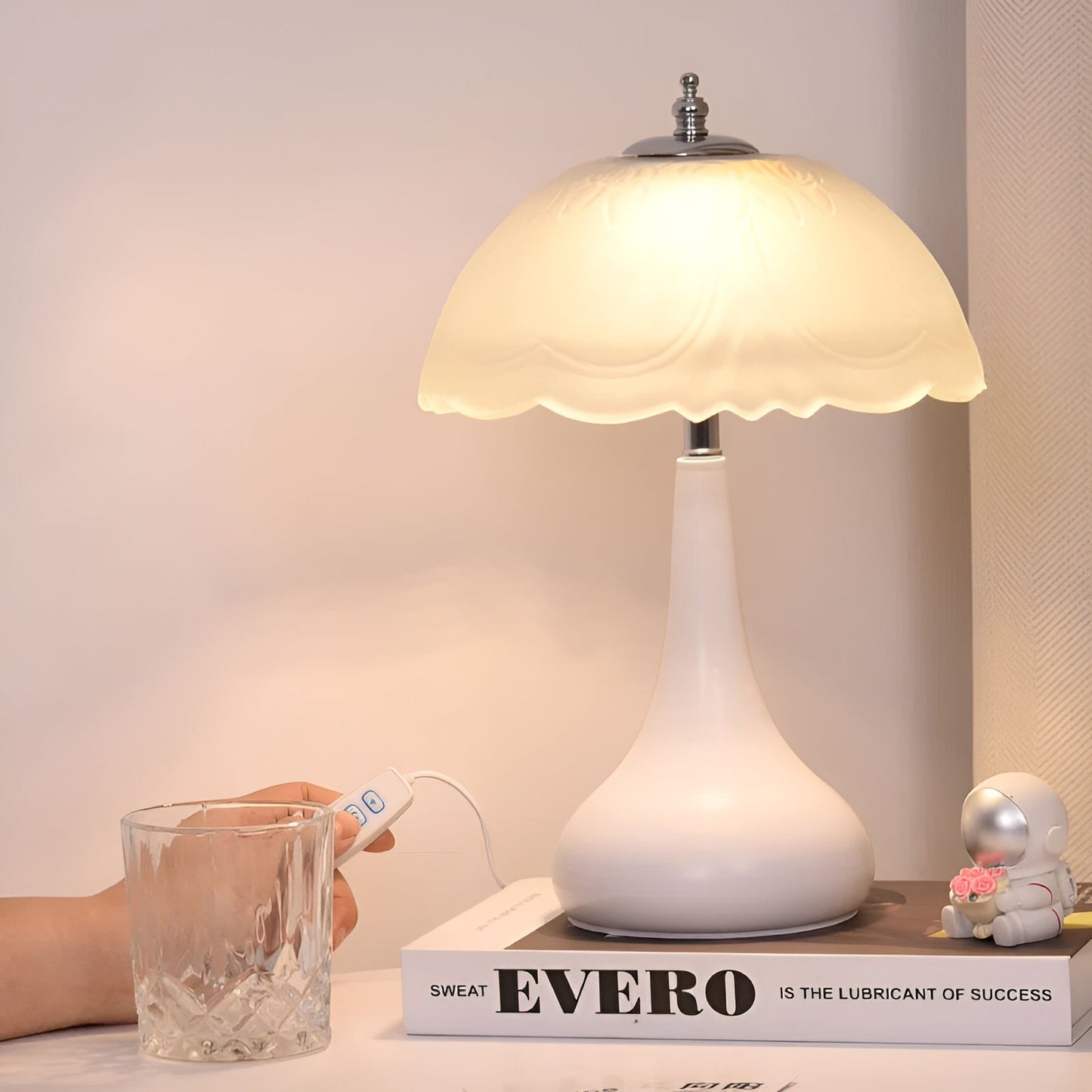 Traditional Dimmable Desk Lamp with LED Light