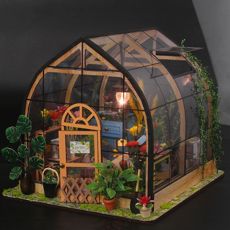 Mini DIY Natural Wood Doll House Set - Luxicro