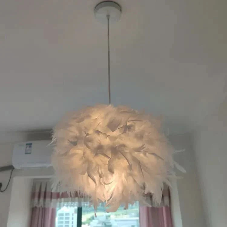 Elegant Amanda Table Lamp