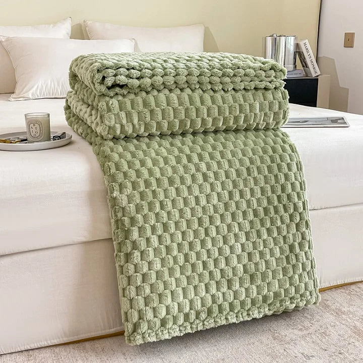 Cozy Checked Blanket Soft Throw for Bedroom