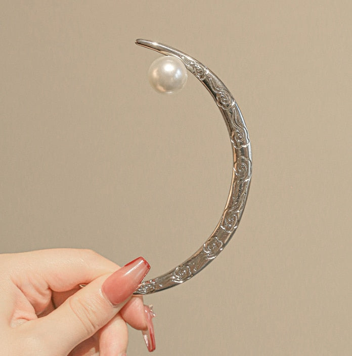 Trendy Crescent Moon Hair Clips