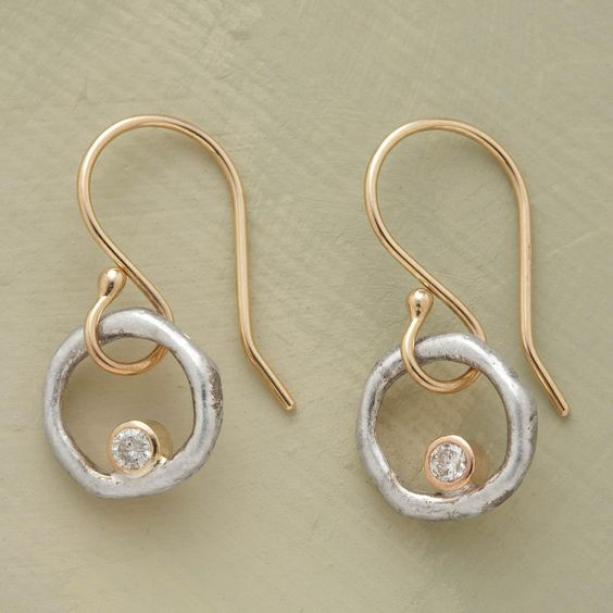 Classic Stud Earrings with CZ in Gold and Silver - Luxicro