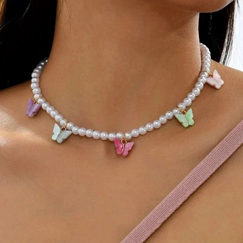 Dainty Beautiful Butterfly Silver Necklace - Luxicro