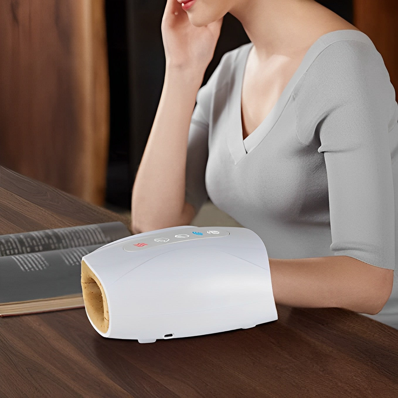 Warmth Therapy Electronic Hand Massager - Luxicro