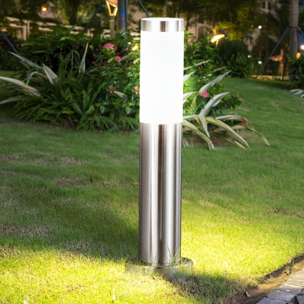 Outdoor Solar Powered Walkway Lamp