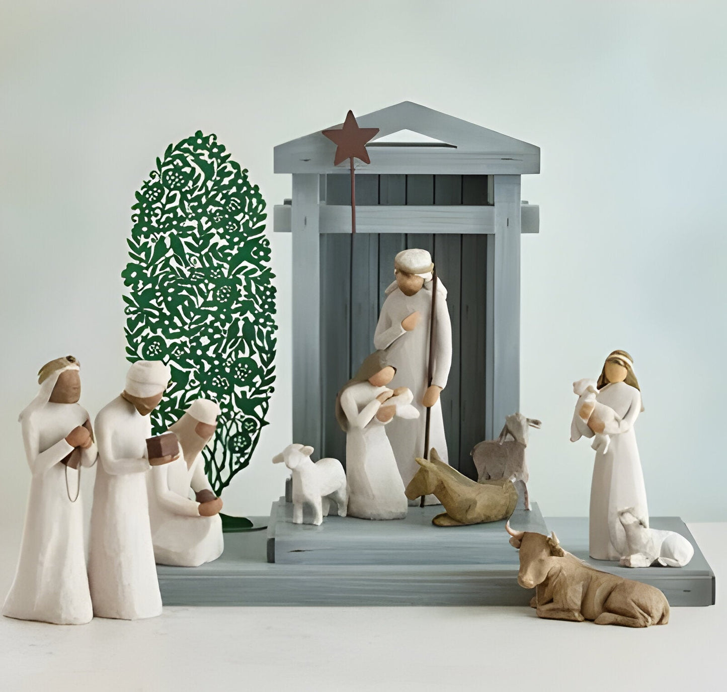 Christmas Scene 20-Piece Figurine Set - Luxicro