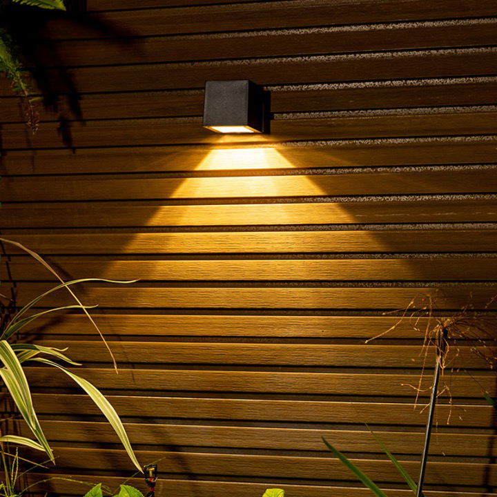 Weatherproof Solar LED Garden Cube Lights