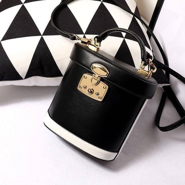 Chic Ladies Small Leather Shoulder Bag