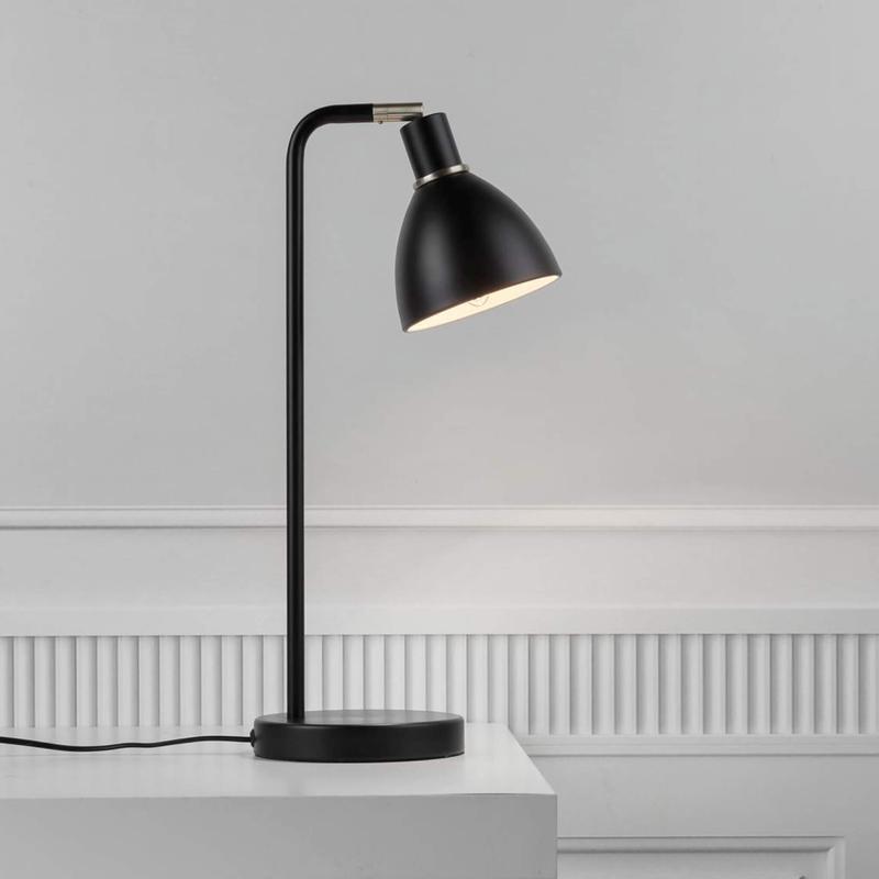 Elegant Office Desk Lamp - Black