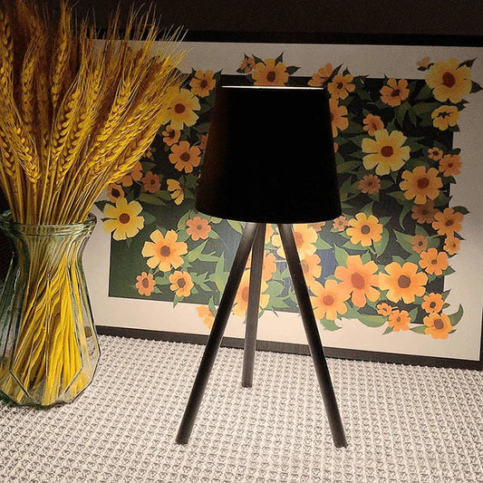 Contemporary Cordless Desk Light Lamp - Luxicro