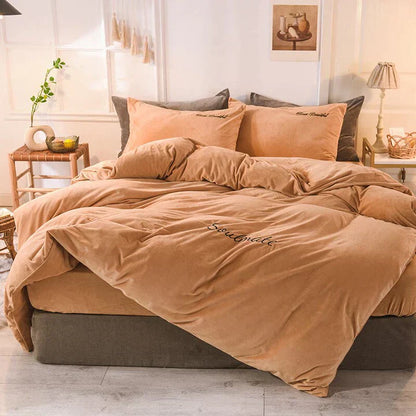 Cozy Fleece Bedding Set for Warm Sleep
