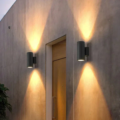Weatherproof Black Metal Exterior Lamp