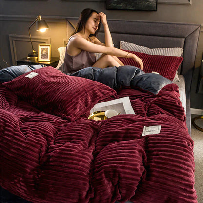 Cozy Fleece Bedding Set