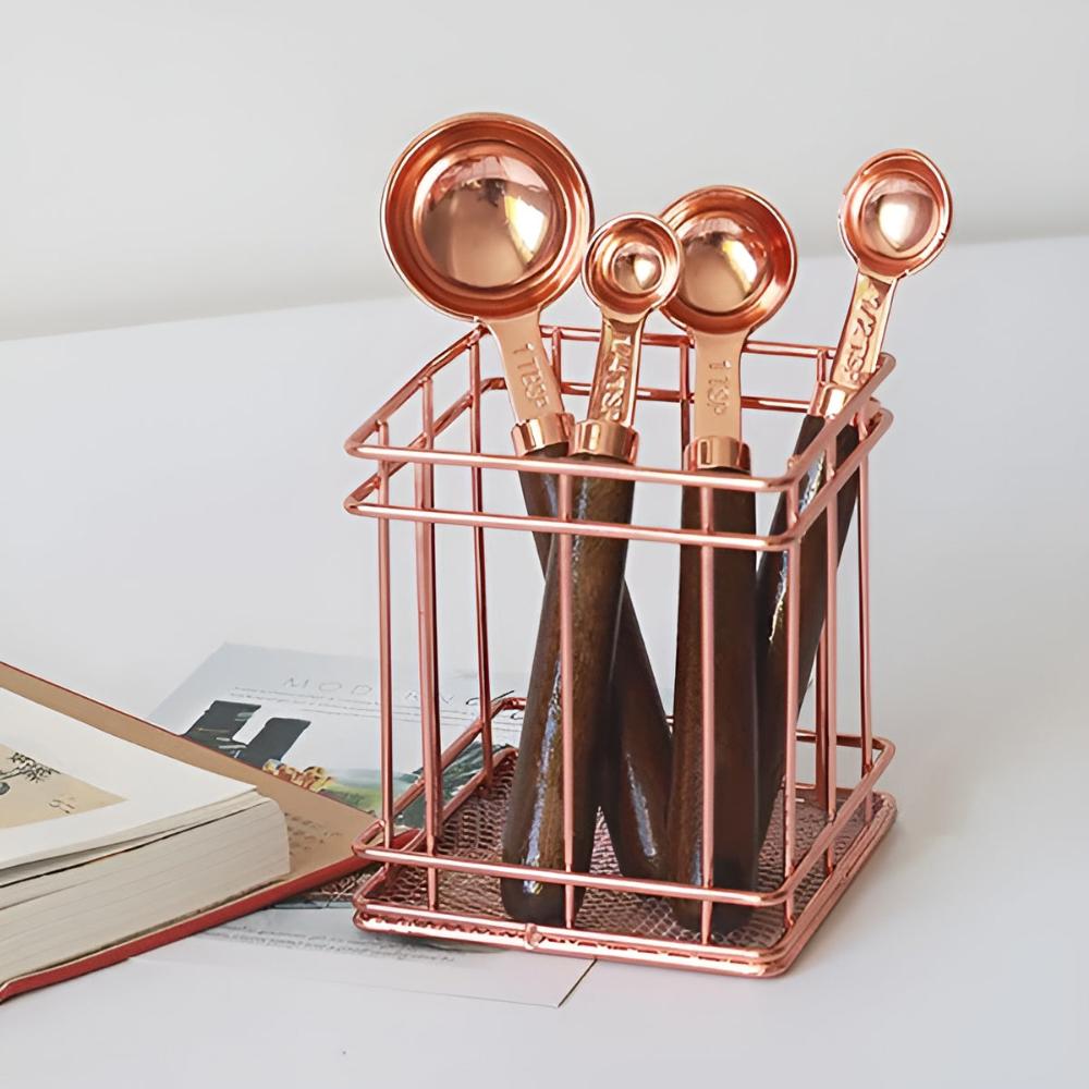 Shiny Metal Measuring Cups