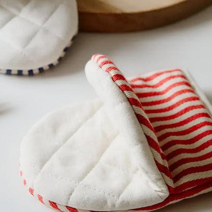 Bright Red Oven Mitts Heatproof Cooking Gloves