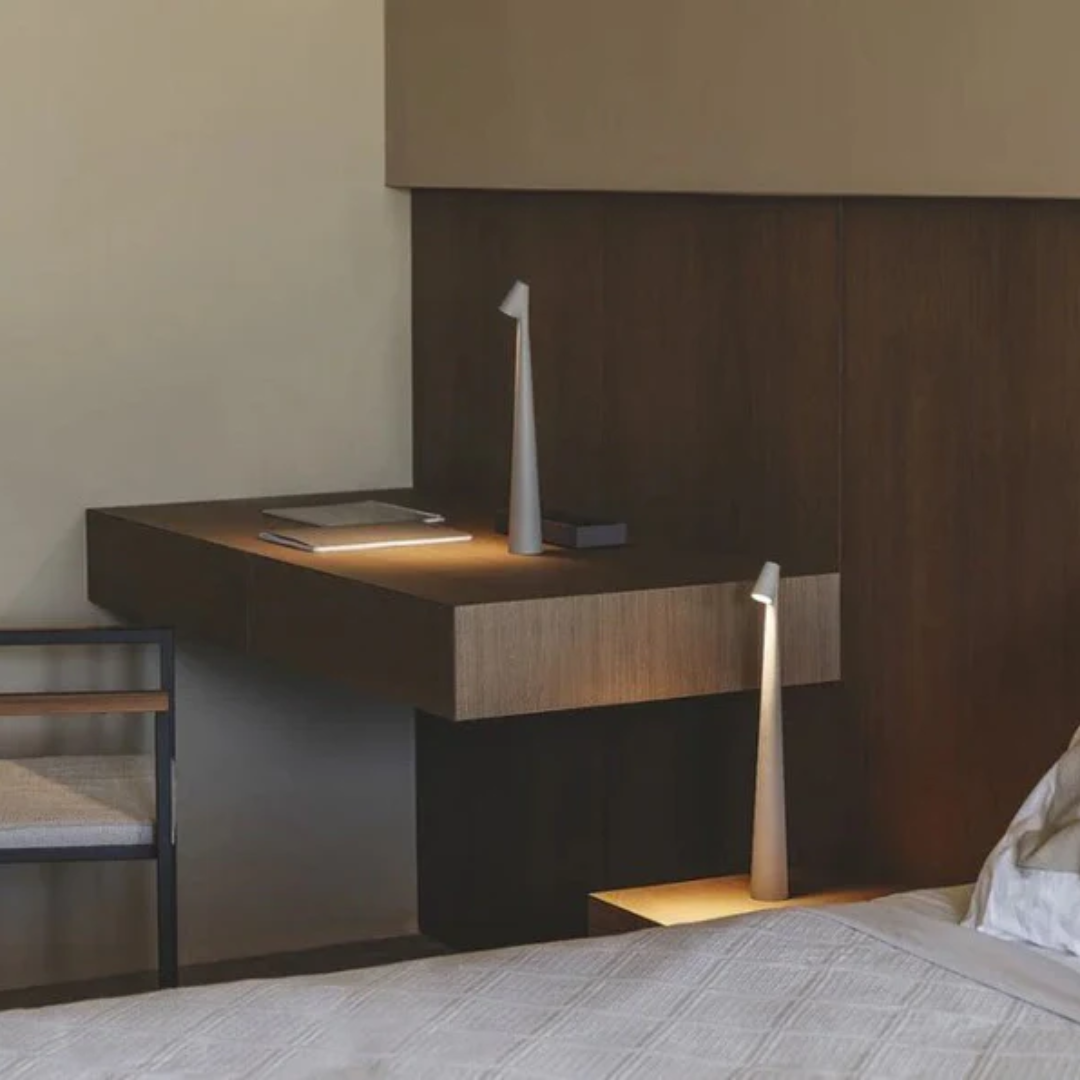 Compact Cordless Contemporary Office Lamp