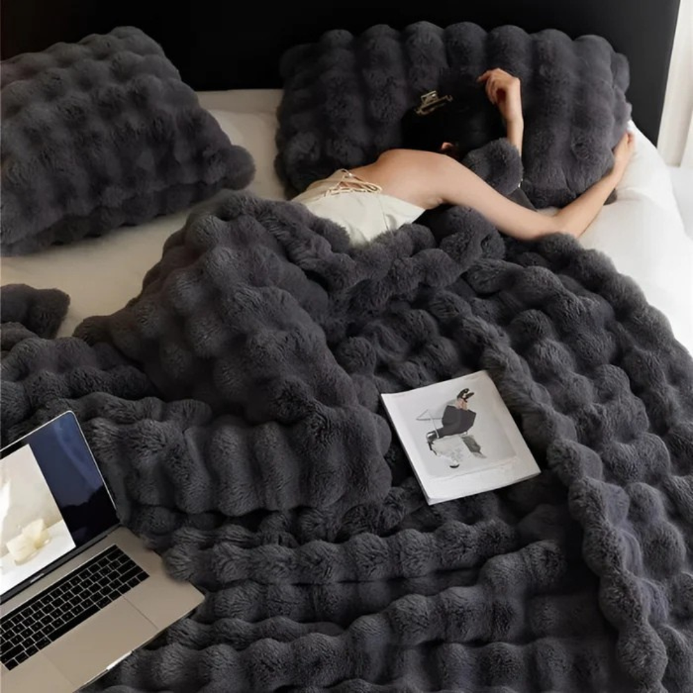 Cozy Fake Fur Warm Throw Blanket