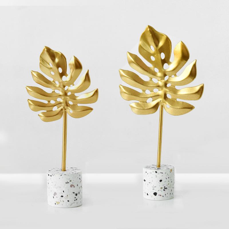 Shiny Gold Leaf Christmas Decorations