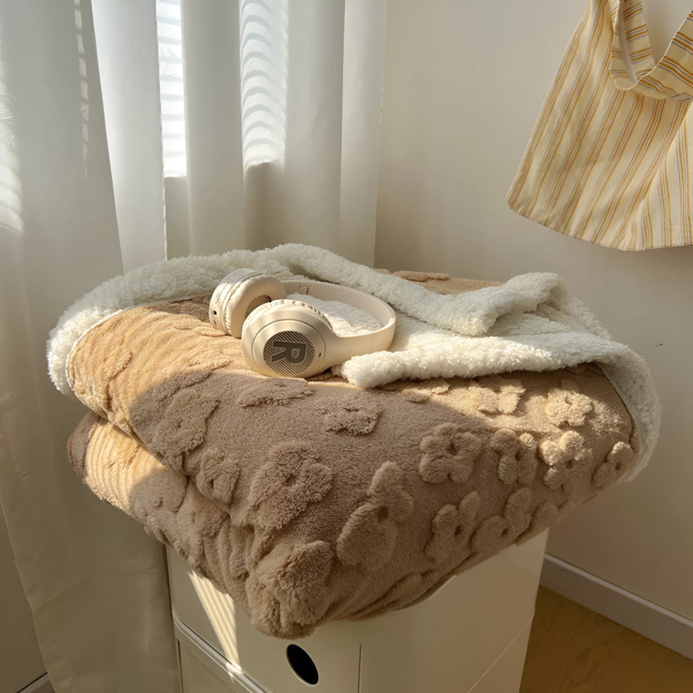 Soft Floral Cozy Throw Blanket