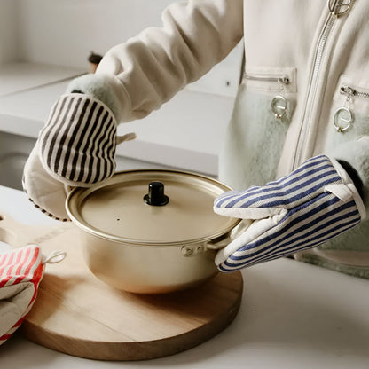 Bright Red Oven Mitts Heatproof Cooking Gloves