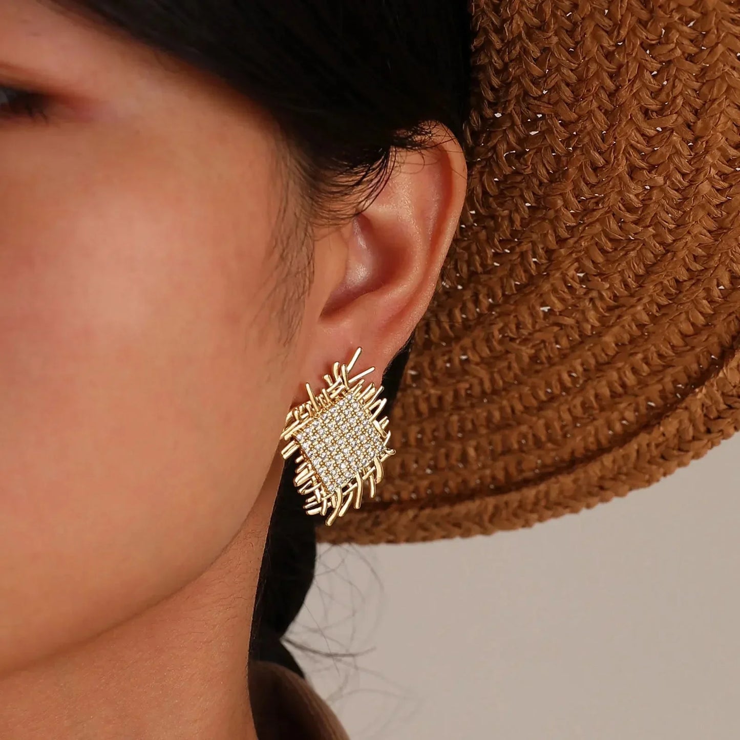 Fine 14k Gold Solitaire Diamond Earrings
