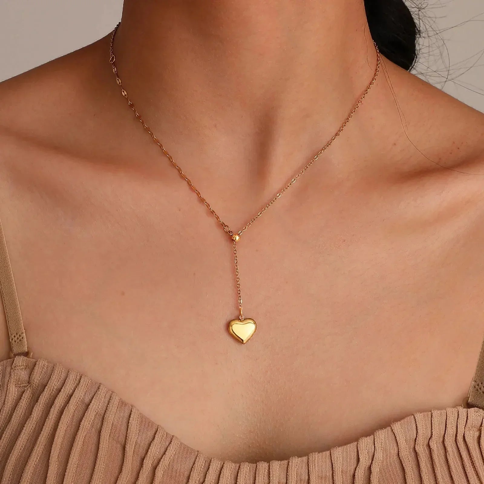 Dainty 14k Gold Heart Pendant Necklace - Luxicro