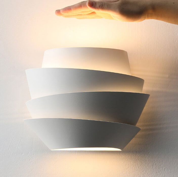 Contemporary Iron Double Head Wall Lamp - Luxicro