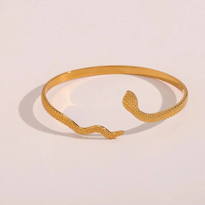 Elegant 14k Gold Chain Cuff Bracelet
