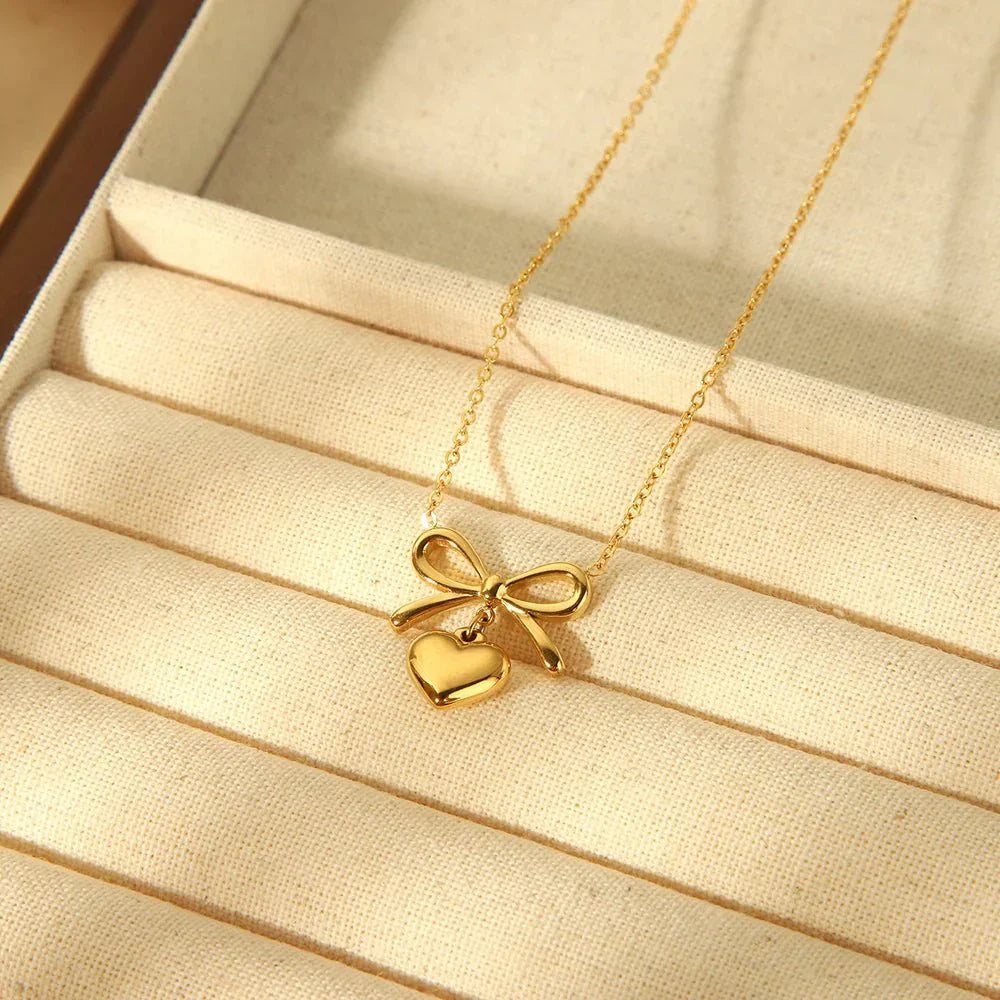 Dainty Rose Gold Heart Shape Necklace