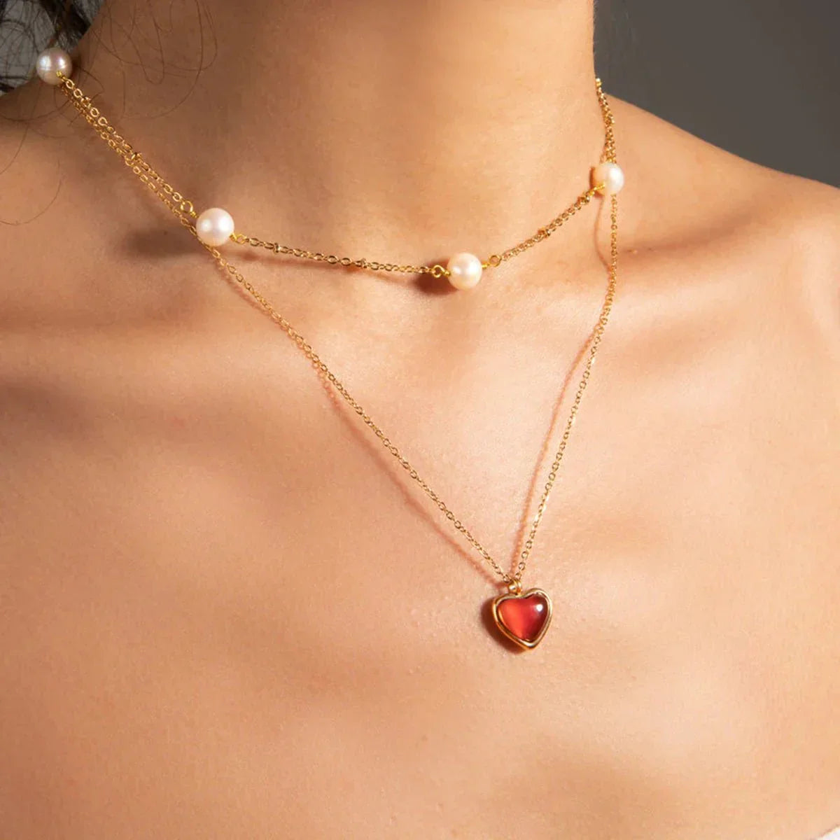 Delicate 18k Gold Tiny Heart Necklace - Luxicro