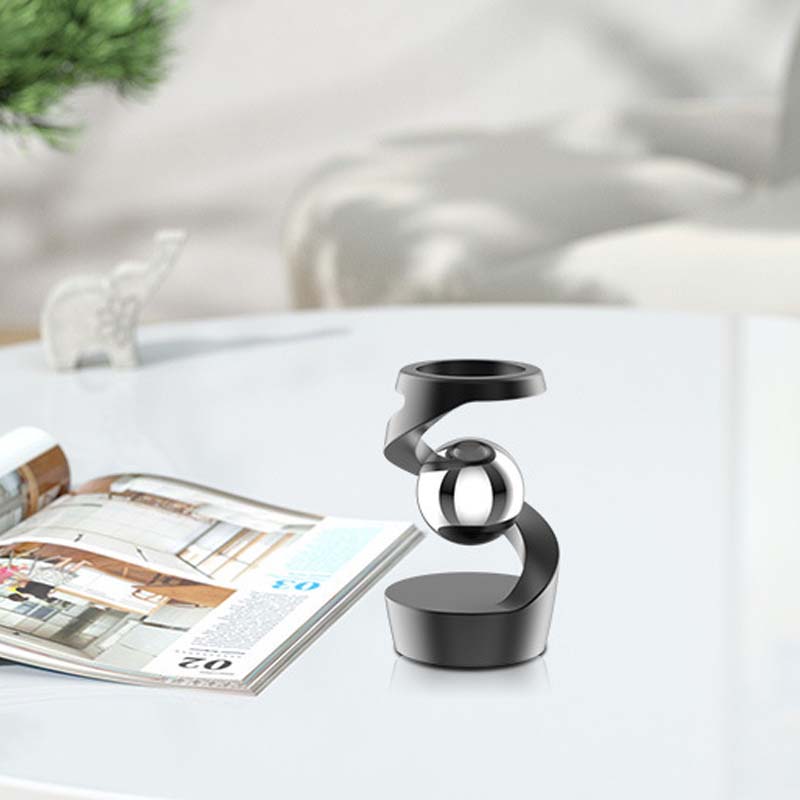 Dynamic Motion Office Desk Toy