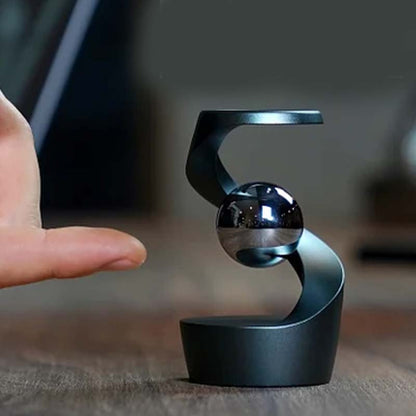 Dynamic Motion Office Desk Toy