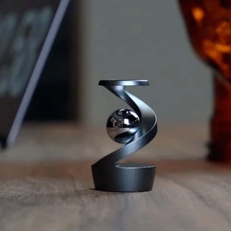 Dynamic Motion Office Desk Toy