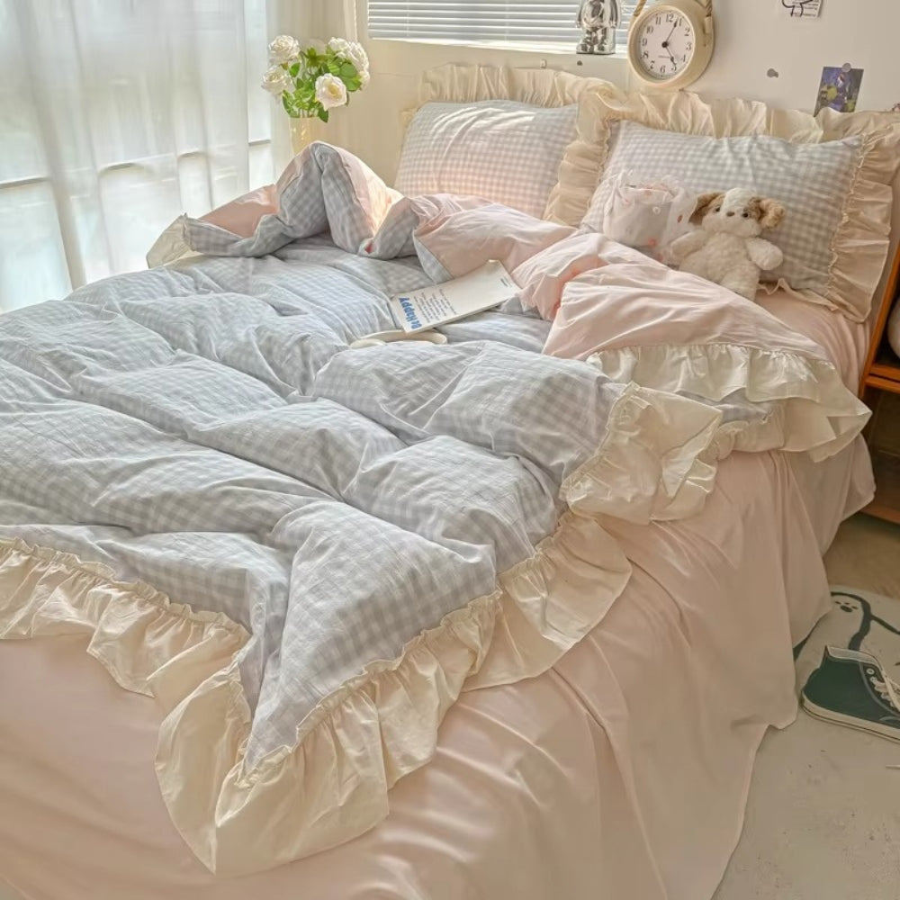 Traditional Checked Ruffle Bedding Set