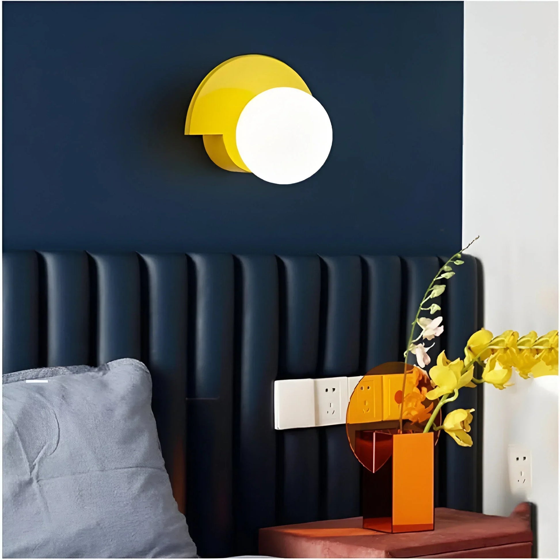 Contemporary Half Round Wall Lamp - Luxicro