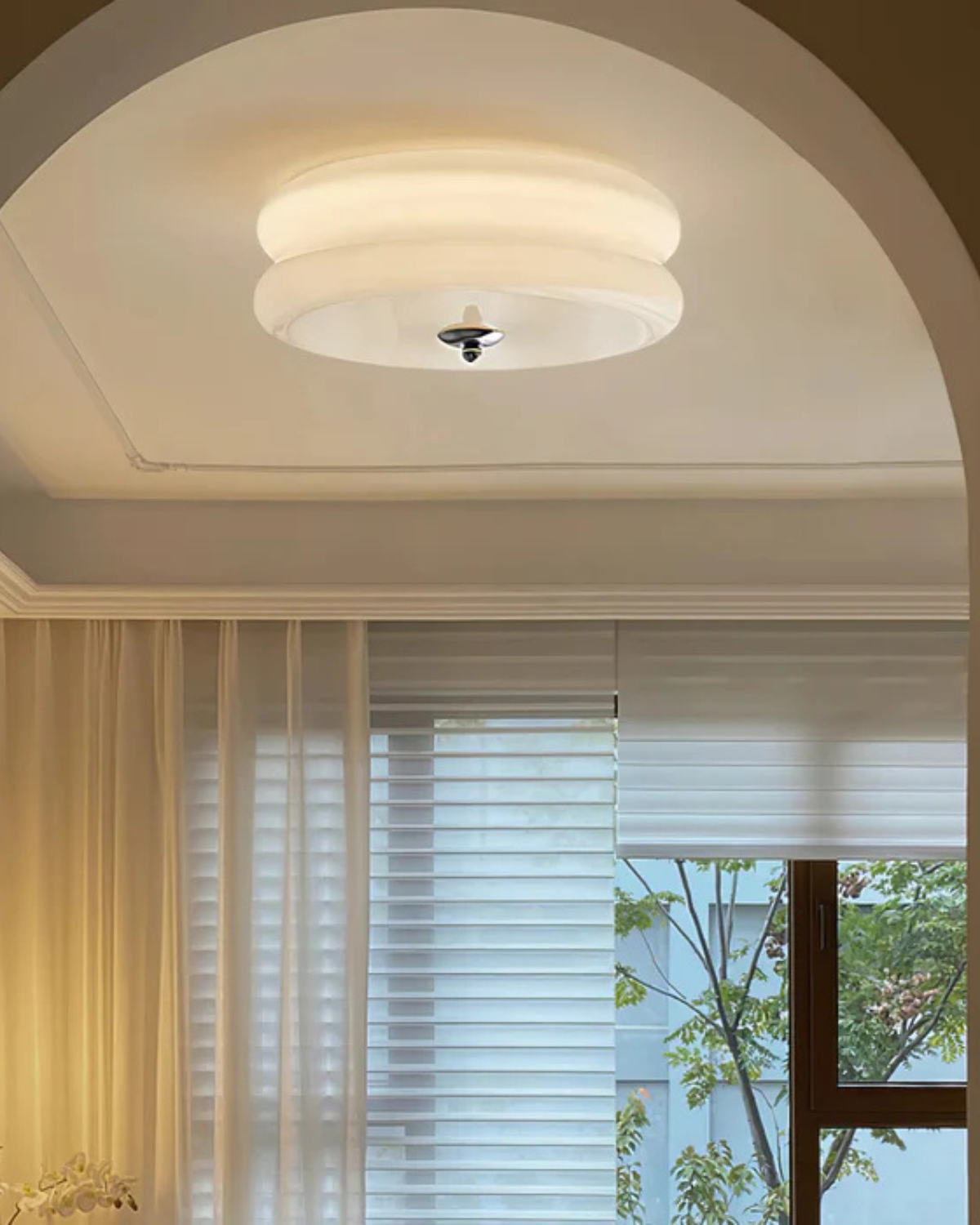 Modern Ceiling Lamp Sleek Design - Luxicro