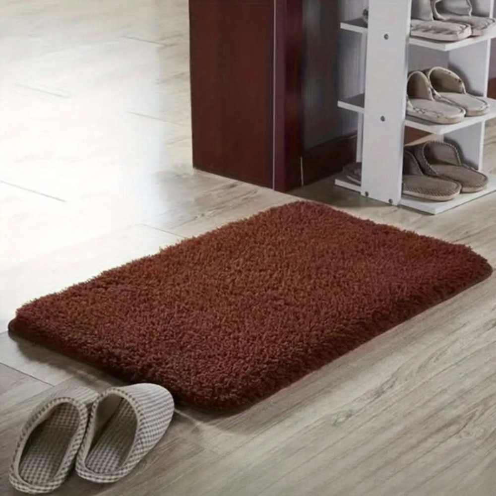 Grip Bathroom Mat – Plush Absorbent Rug for Extra Comfort